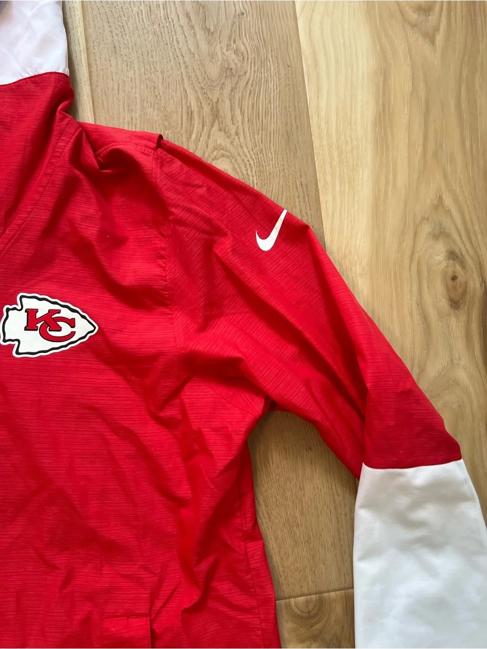 Nike NFL Onfield Apparel Kansas City Chiefs Red Hooded Pullover Windbreaker